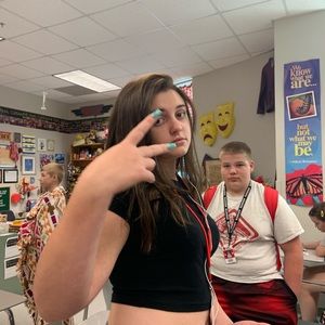 Meet your Posher, Ella